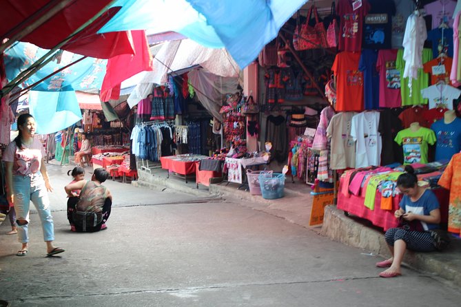 DONT Miss It ! Doi Suthep Temple+ Hmong Village (Or Bhubing Palace) - Meet Your Guide