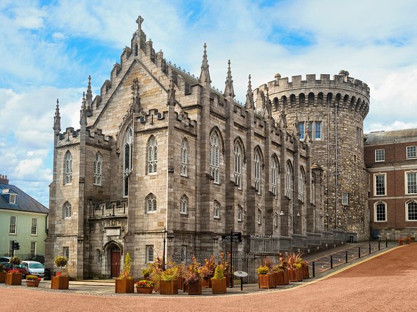 Essential Private Dublin Walking Tour for up to 6 People - Reservation and Cancellation Policy