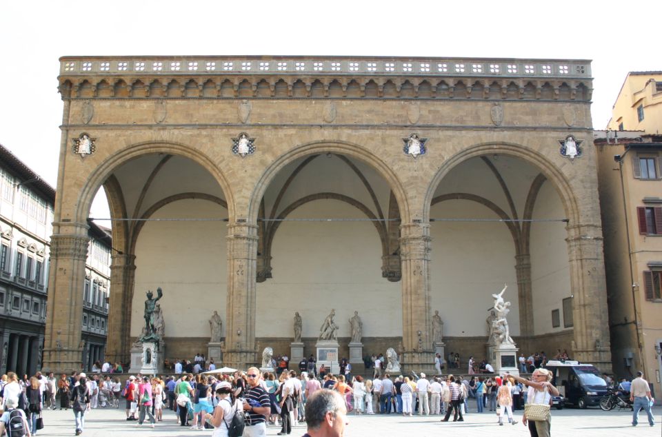 Florence: Piazza Della Signoria Childrens Walking Tour - Iconic Sculptures to Admire