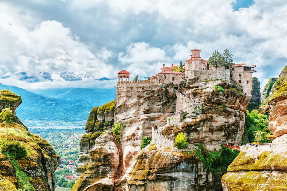 From Athens: Private Full-Day Meteora and Kastraki Tour - Monasteries of Meteora