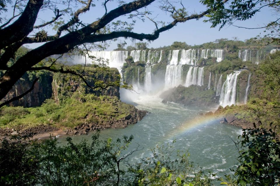 From Foz Do Iguaçu: Argentinean Falls Tour With Pickup - Location and Accessibility