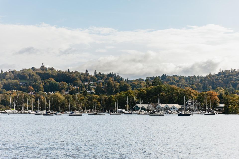 From Manchester: Lake District Bus Tour & Windermere Cruise - Exploring Wordsworths Dove Cottage