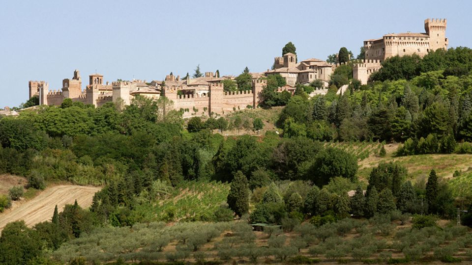 Gradara: Entry Ticket to The Gradara Castle and Guided Tour - What to Bring