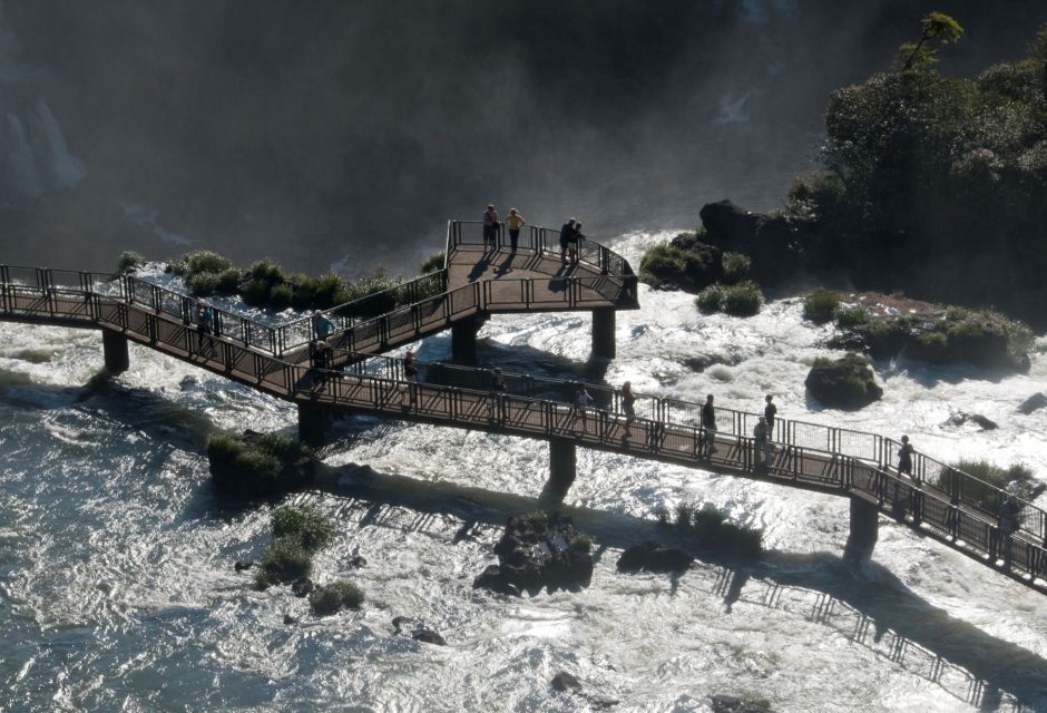 Iguassu Falls: Guided Tour & Macuco Safari on Pontoon Boats - Wildlife Observation Opportunities