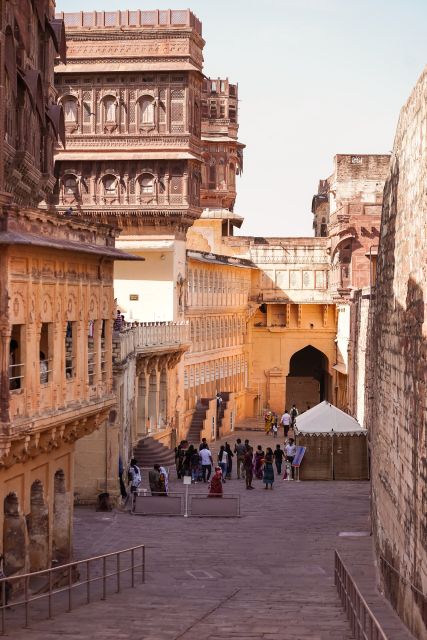 Jodhpur Trip With Stay, Guide, Blue City Walk With Meals - Additional Features