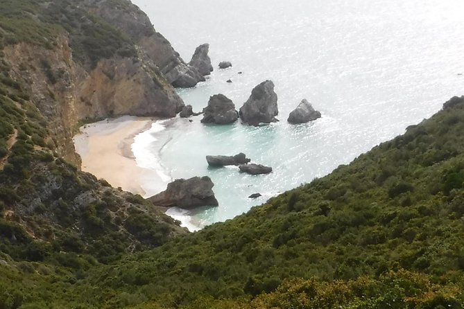 Kayak Tour From Sesimbra to Ribeira Do Cavalo Beach, Passing Through the Caves - Health and Accessibility Considerations