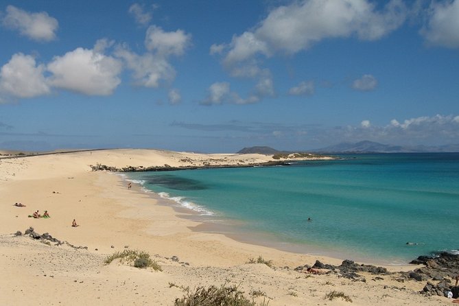 Lanzarote: Ferry Ticket to Fuerteventura With Free Wifi - Scenic Highlights of Fuerteventura