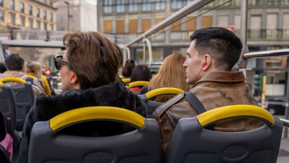 Milan: Hop-On Hop-Off Bus Ticket for 24, 48, 72 Hours - Customer Ratings and Reviews