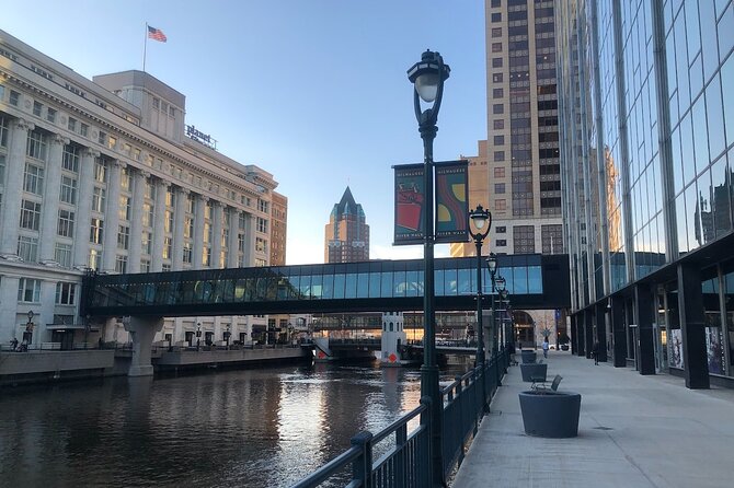 Milwaukee Walking Food Tour With Secret Food Tours - Important Tour Information