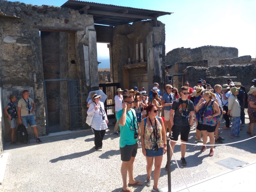 Pompeii: 3D Walking Tour With Entry Ticket - Customer Reviews and Ratings