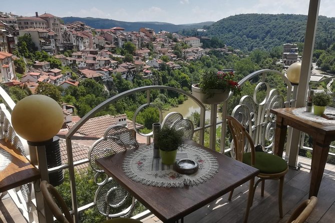 Private Day Trip to Bulgaria and Veliko Tarnovo From Bucharest - Traveler Feedback and Insights