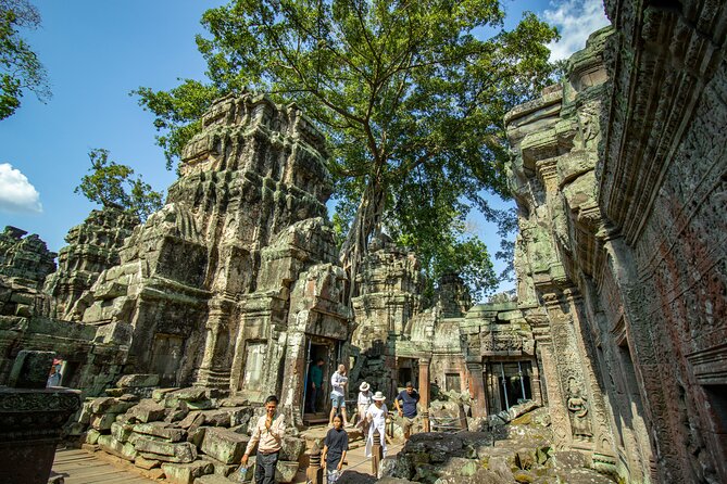 Private Guided Angkor Temples Tour With Lunch Included - Guest Experiences