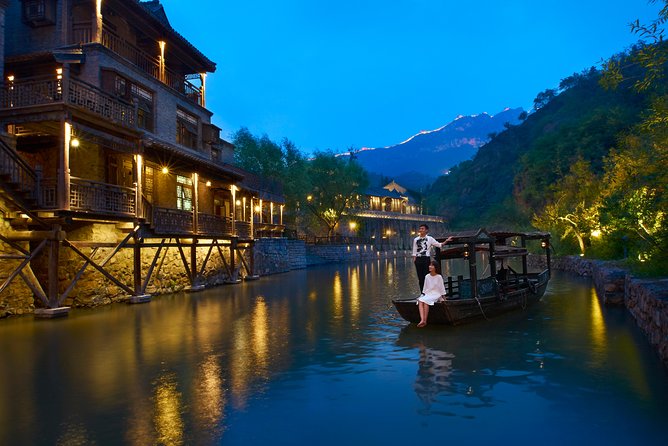 Private Night Tour: Illuminated Gubei Water Town and Simatai Wall - Unique Features of Gubei Water Town