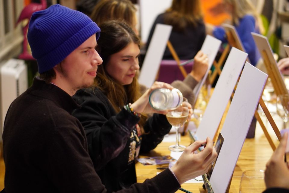 Rome: Afternoon Paint and Sip Experience - Accessibility Information