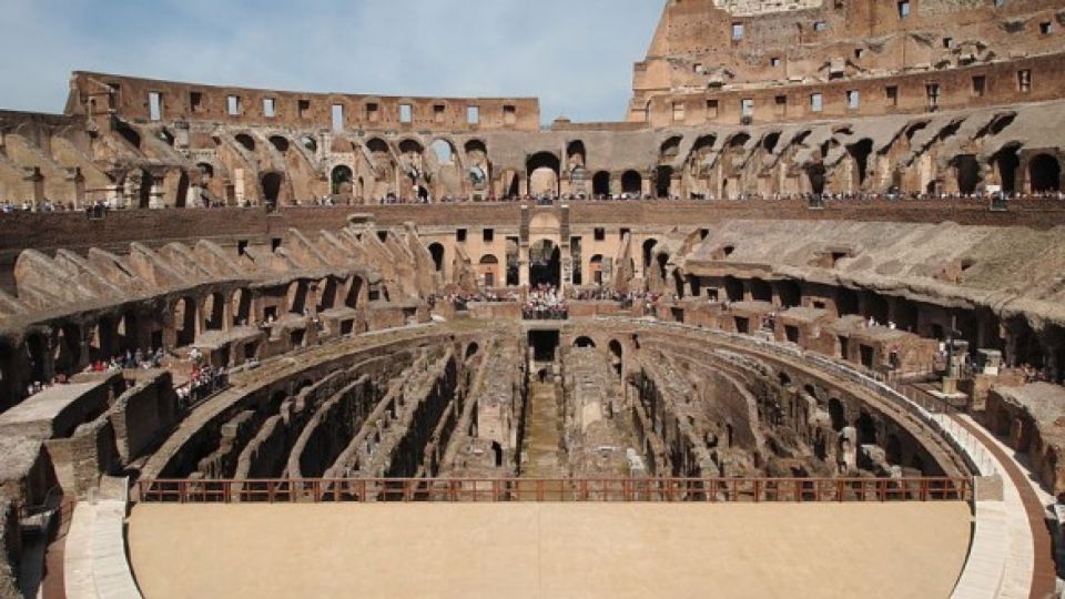 Rome: Colosseum, Roman Forum and Palatine Hill Guided Tour - Tips for an Enjoyable Experience