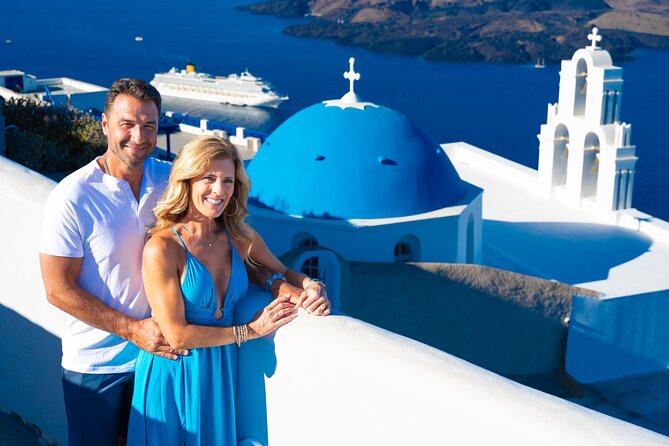 Santorini 2 Hours Private Photoshoot With a Prof. Photographer - Accessibility Features