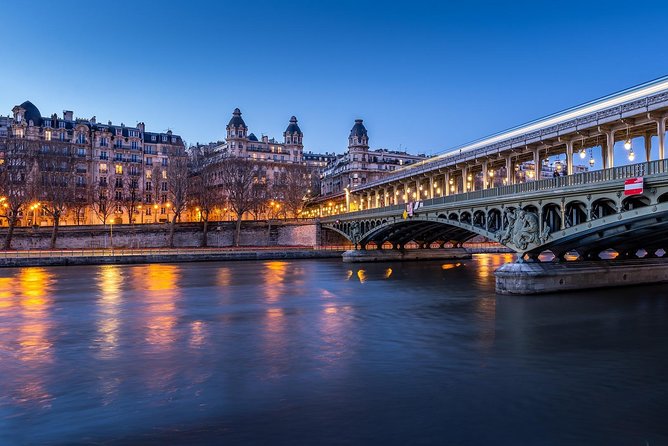 Seine River Cruise & French Crepe Tasting by the Eiffel Tower - Common Service Issues