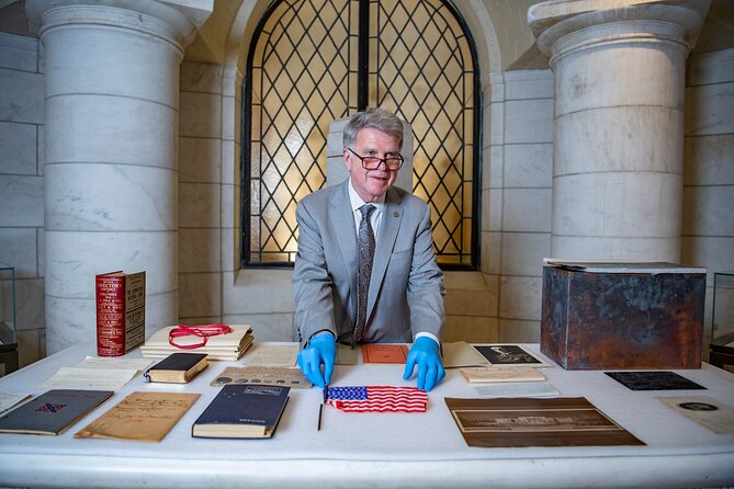 Skip-the-line National Archives Building Exclusive Guided Tour - Important Tour Considerations