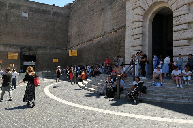 SKIP THE LINE: Vatican Museum ~ Sistine Chapel WITH Guided Tour - Accessibility Information