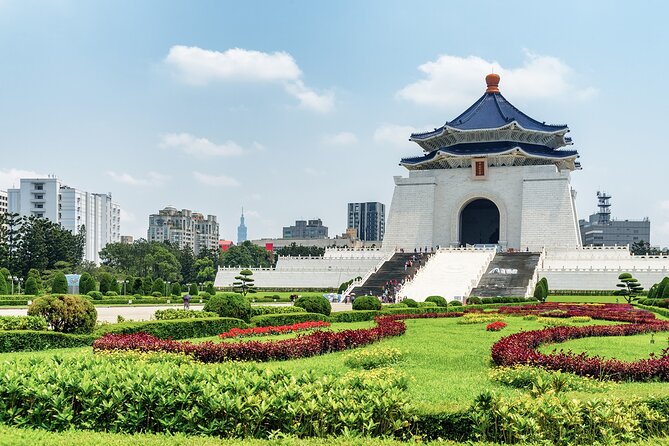 Taipei Touchdown: Make the Most of Your 6-Hour Layover - What to Expect on Tour