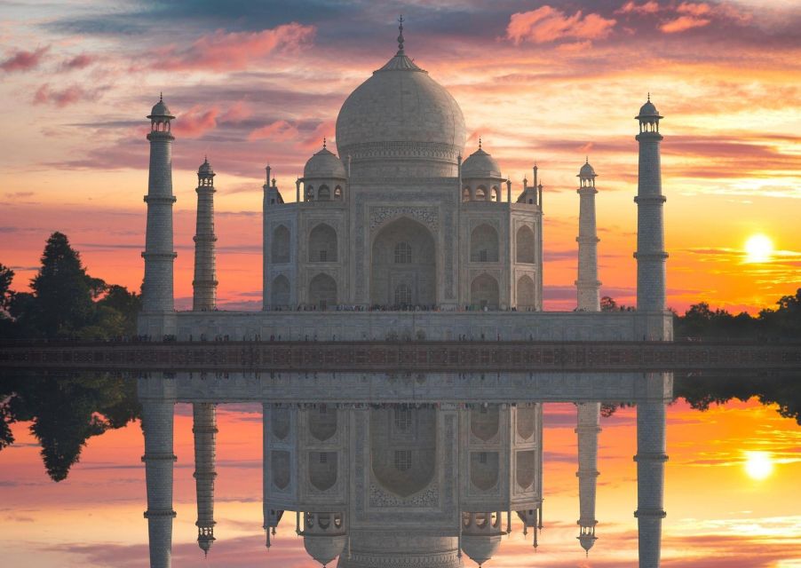 Taj Mahal Sunrise Tour by Car From Delhi - All Inclusive - Photography Opportunities