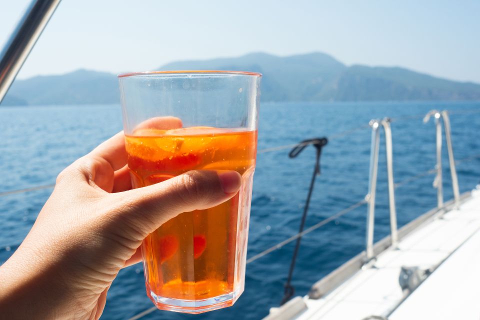 Taormina: Boat Tour to Taormina & Giardini Naxos With Drink - Recap