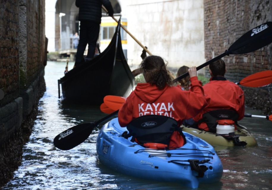 60 Quick Kayak Tour of Venice With Guide - Key Points