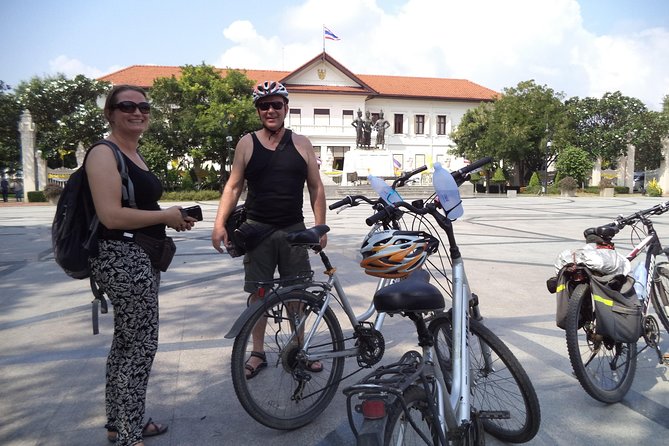 Chiang Mai City Culture Half-Day Cycling Tour - Local Culture Insights