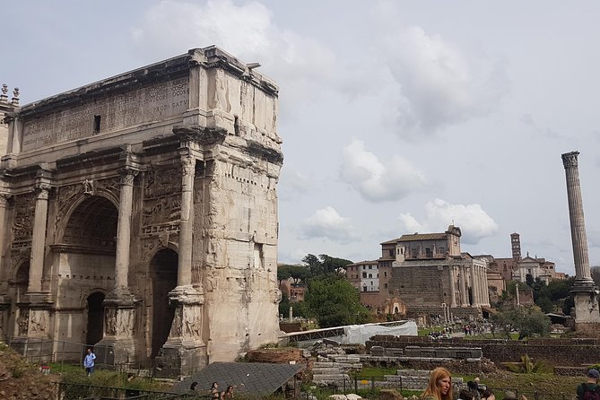 Colosseum & Ancient Rome - Private Tour - Historical Significance of the Colosseum