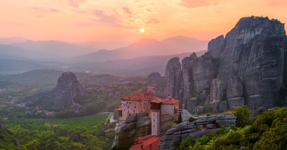 From Athens: Private Full-Day Meteora and Kastraki Tour - Exploring Kastraki Village