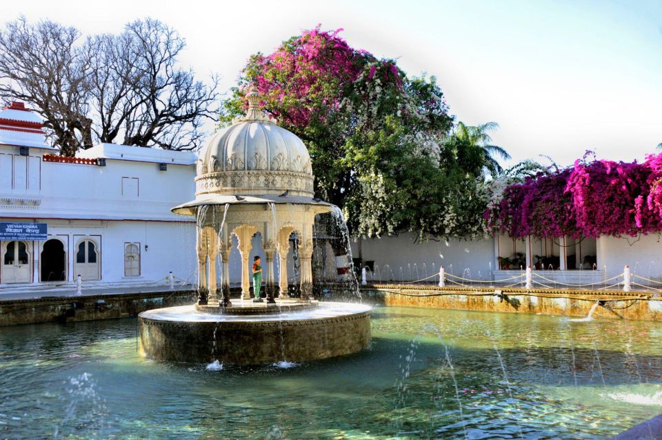 From Udaipur: Private Udaipur City of Lakes Sightseeing Tour - Best Time to Visit