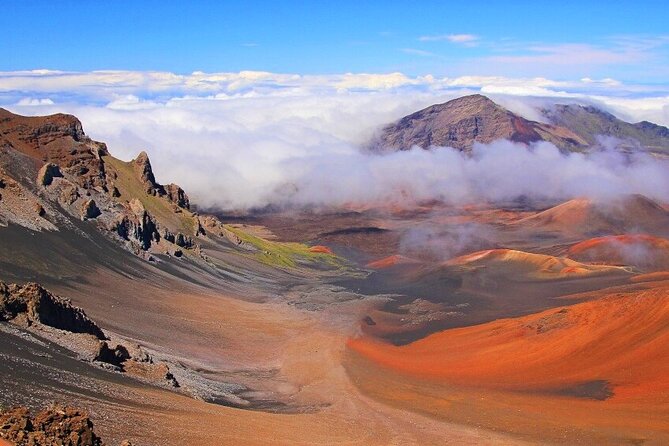 Haleakala Classic Vehicle Sunrise Tour With Breakfast - What to Expect on the Tour