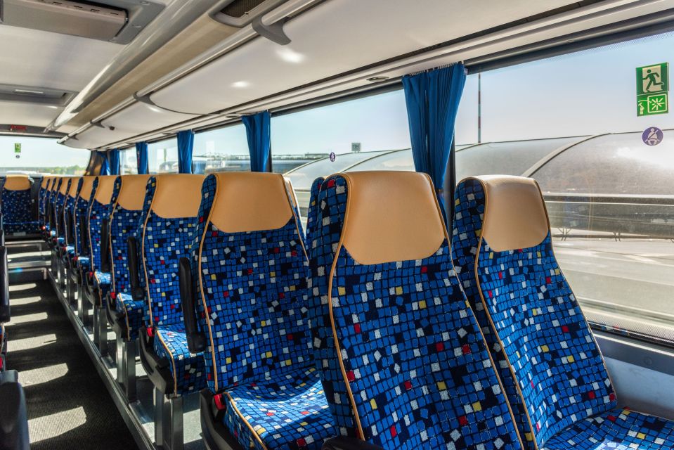 Milan: Bergamo Airport Transfer - Amenities on the Bus