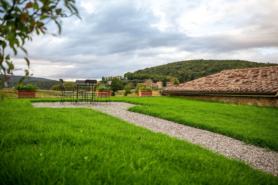 Montalcino: Walk of Wine Tour With Vertical Brunello Tasting - Booking Process