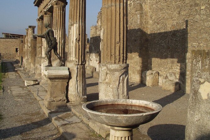 Pompeii With Wine Tasting and Lunch From Naples - Culinary Delights: Lunch and Wine