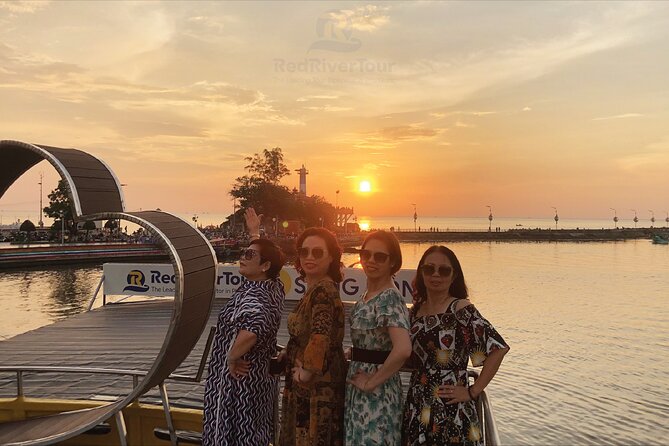 Red River Private Tour : Sunset and Night Squid Fishing - Highlights of the Experience