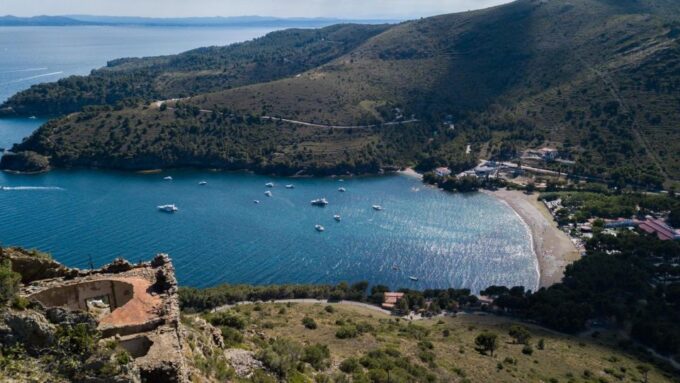 Roses: Private Cruise in the Natural Park of Cap De Creus - Languages Offered