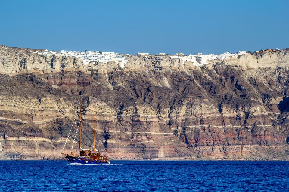 Santorini: Half-Day Boat Rental Without License - Exploring Santorini by Boat