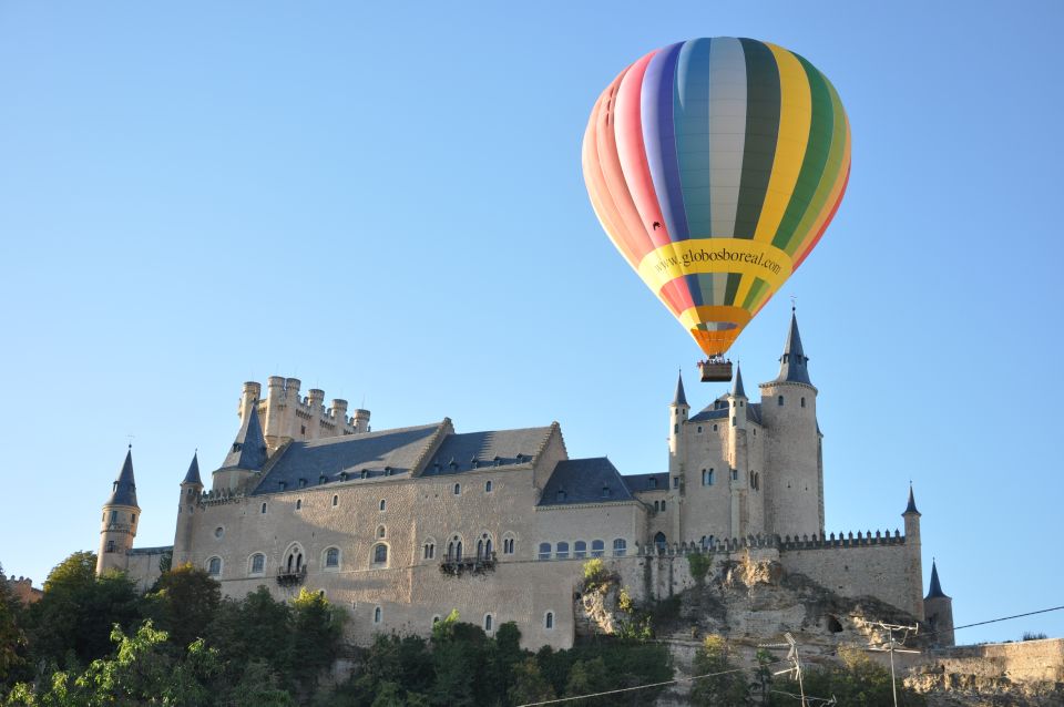 Segovia: Private Balloon Ride for 2 With Cava and Breakfast - Booking and Reservations