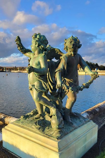 Versailles Palace and Giverny Private Guided Tour From Paris - Booking and Cancellation Policy