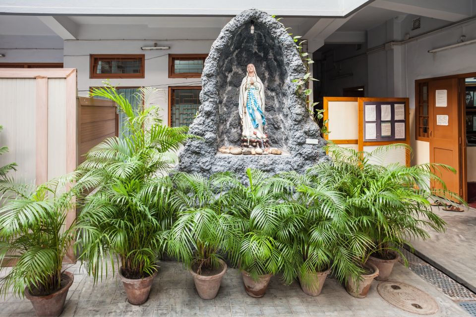 7 Hours Mother Teresas House & Kolkata Churches Tour - Key Points