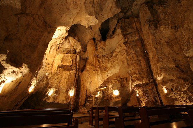 Capricorn Caves Cathedral Cave Tour - Safety Recommendations