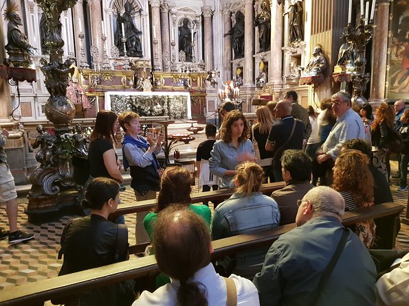 Guide Tour in Naples Downtown With an Art Expert - Pricing and Group Sizes