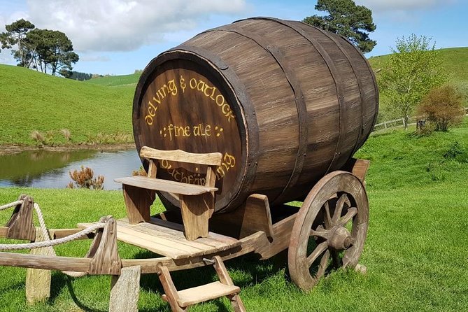 Hobbiton Movie Set Luxury Private Tour From Auckland - Booking Your Hobbiton Adventure