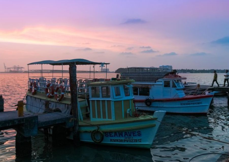 Kochi Night Walk (2 Hours Guided Walking Tour) - What to Expect