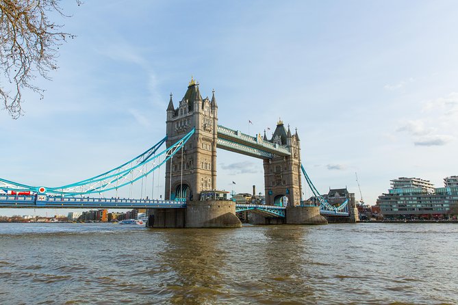 London Tootbus Hop on Hop off Bus Tour and Thames River Cruise - Nearby Attractions to Explore