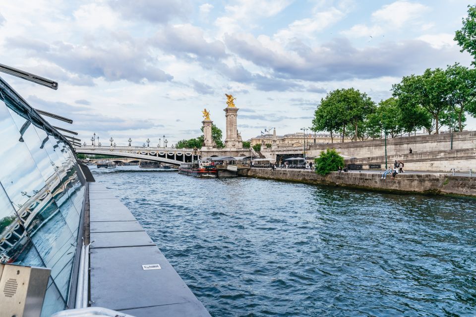 Paris: 3-Course-Dinner Cruise on the Seine With Live Music - Frequently Asked Questions