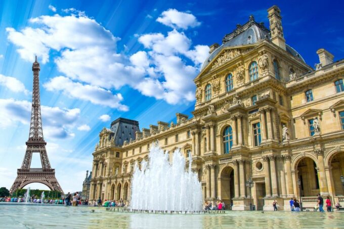 Pariss Old Town and Top Attractions Private Car Tour - Booking and Cancellation Policy