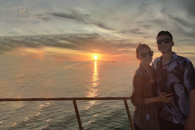 Red River Private Tour : Sunset and Night Squid Fishing - Tips for a Great Adventure