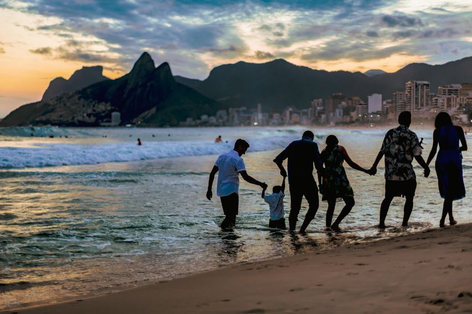 Rio De Janeiro: Great Photos in Amazing Backgrounds - Group Photo Experience Options